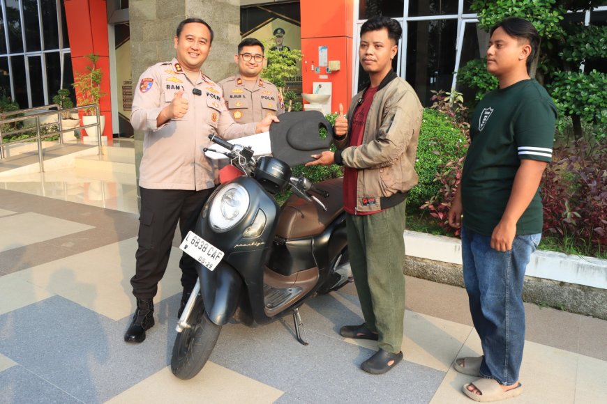 Polres Gresik Serahkan Motor Korban dengan Proses Mudah dan Gratis