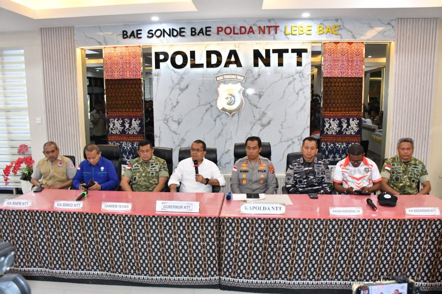 Polri Bergerak Cepat Merespons Bencana Alam di NTT